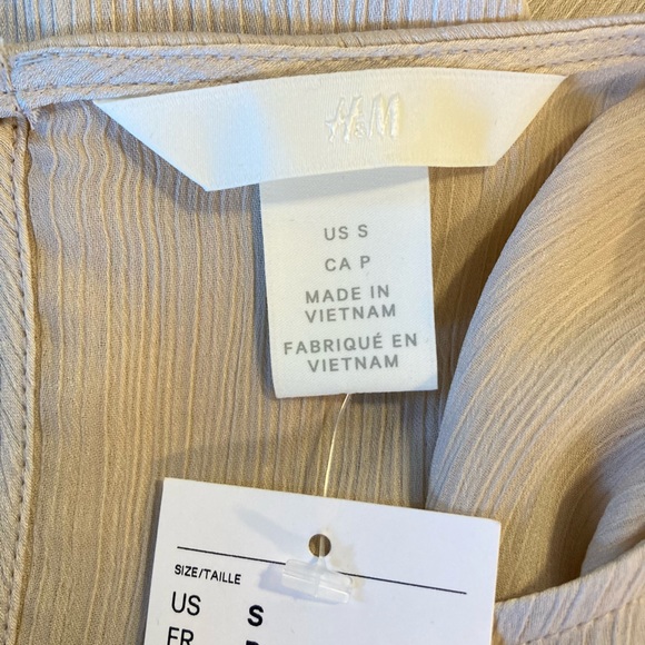 NWT H&M Blouse Sheer Ivory S Career Sexy. - Picture 9 of 10